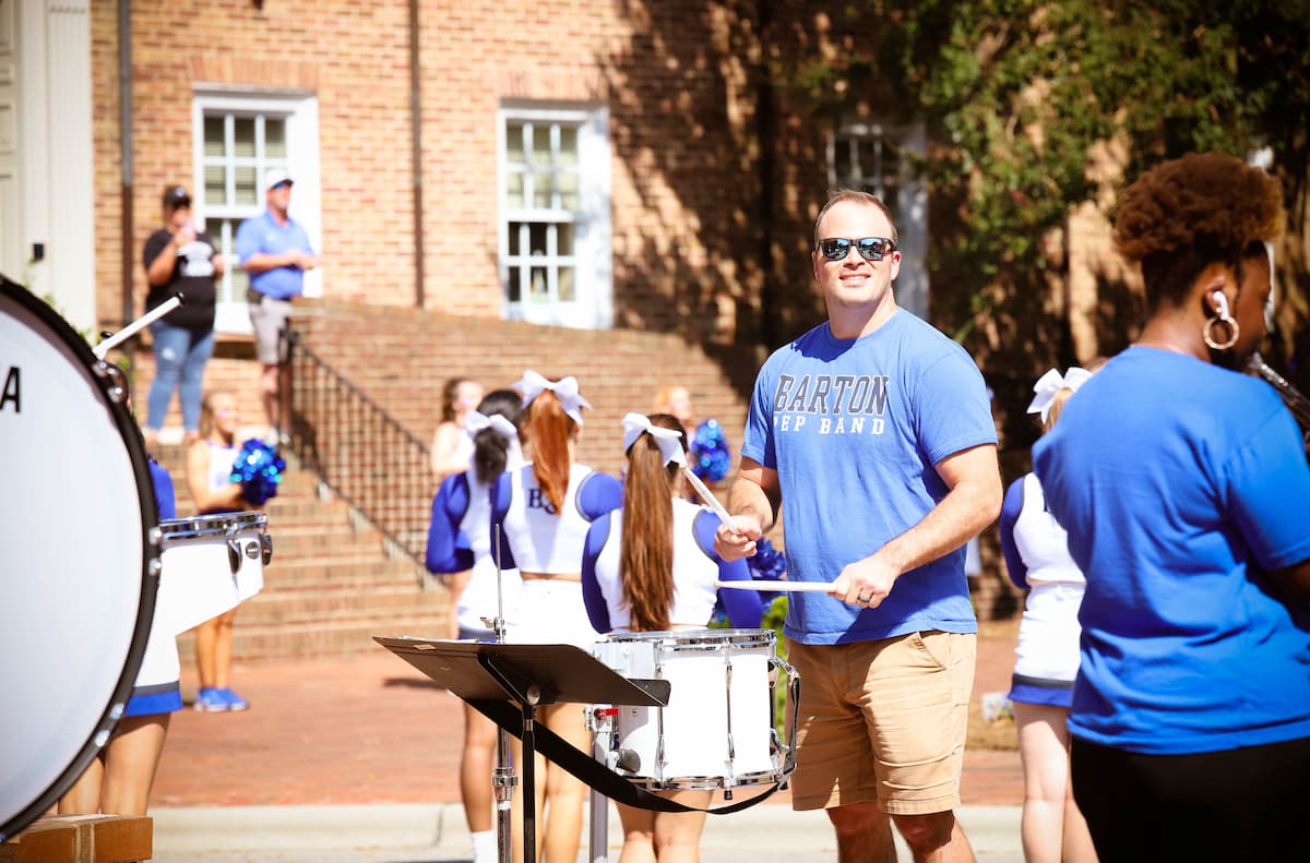 Featured image for post: Benefits of Joining Pep Band
